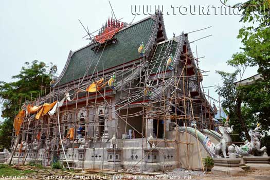 Современный храм Тайланда